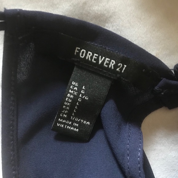 Navy blue halter top - Picture 2 of 3